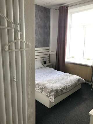 Гостиница Линдсей Москва эконом с общей ванной комнатой-1