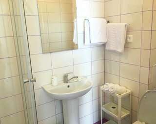 Гостиница Линдсей Москва Стандартный двухместный номер с 1 кроватью-1