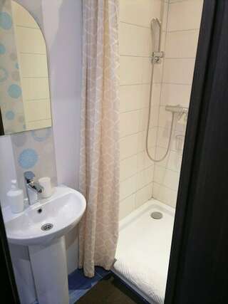 Гостиница Линдсей Москва Двухместный номер эконом-класса с 2 отдельными кроватями-2