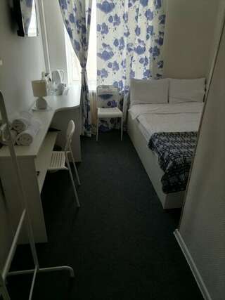 Гостиница Линдсей Москва Одноместный номер с общим душем и туалетом-3